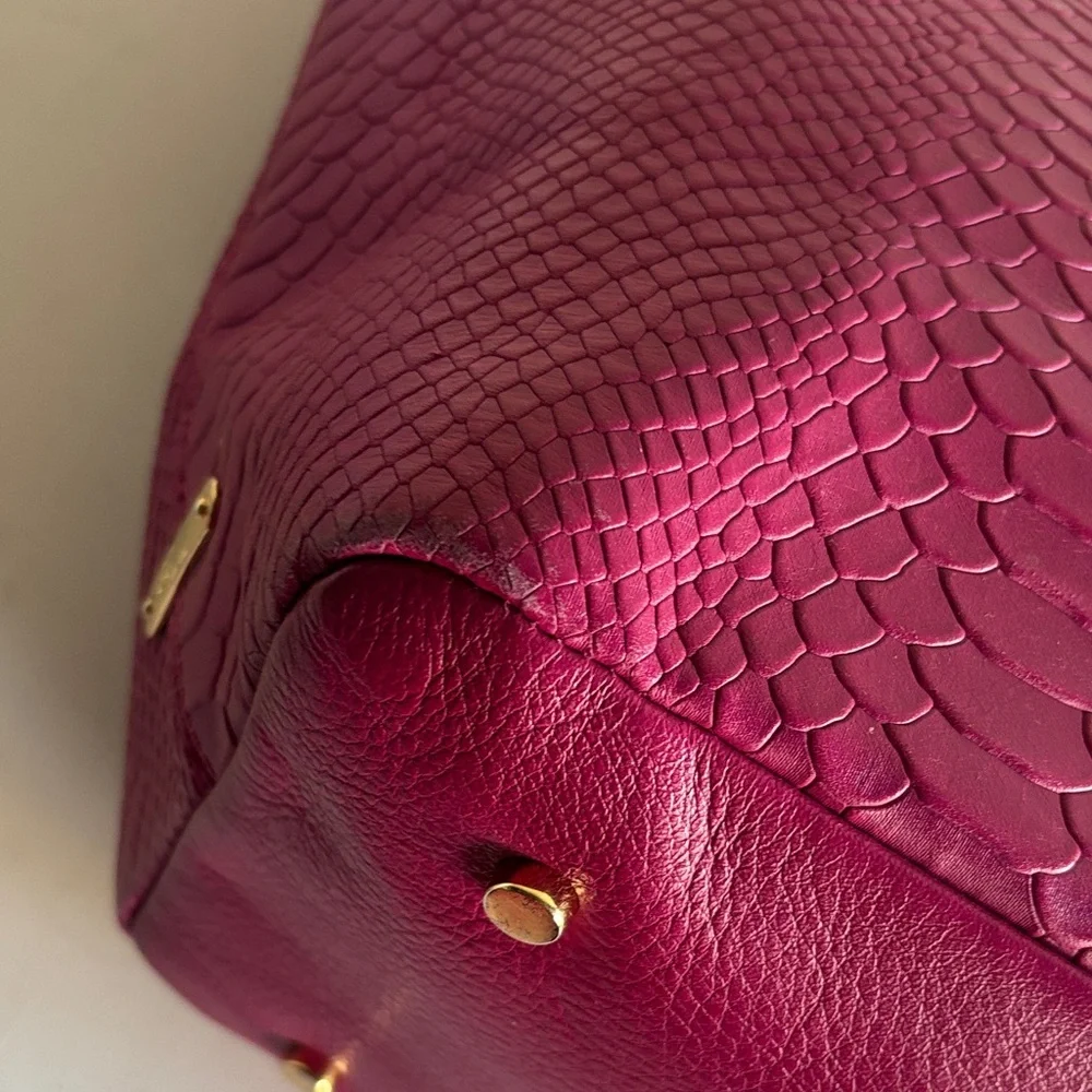 GiGi New York Fuchsia Textured Tote